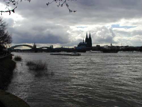 Rheinpanorama mit Dom und Hohenzollernbrücke
